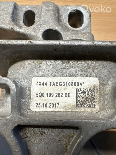 Audi Q2 - Wspornik / Mocowanie silnika 5Q0199262BE