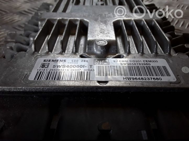 Peugeot 607 Sterownik / Moduł ECU 5WS40060IT