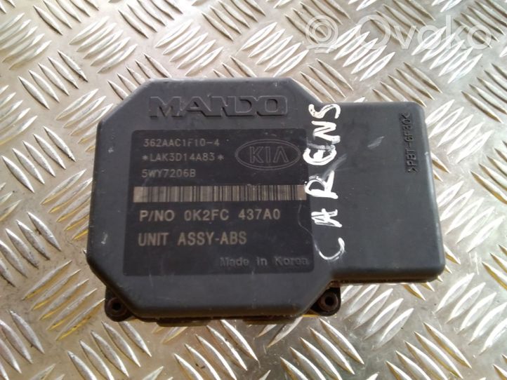 KIA Carens I Блок ABS 0K2FC437A0