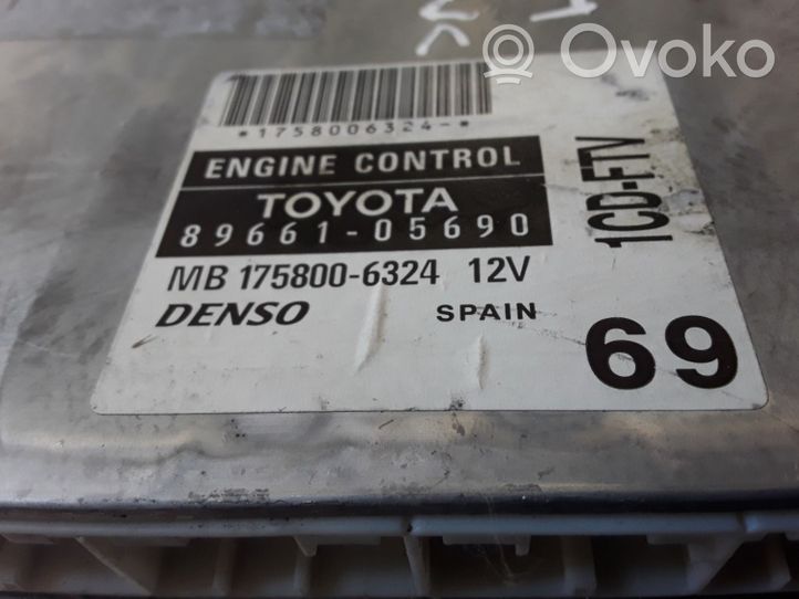 Toyota Avensis T250 Calculateur moteur ECU 8966105690