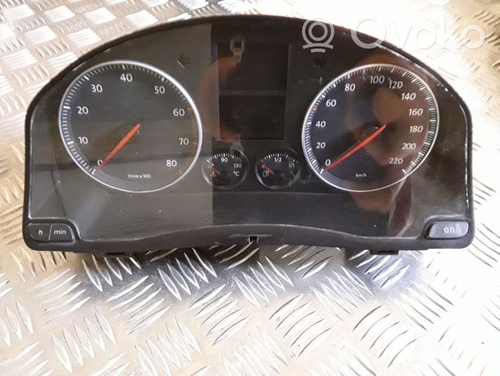 Volkswagen Golf V Spidometrs (instrumentu panelī) 1K0920852G