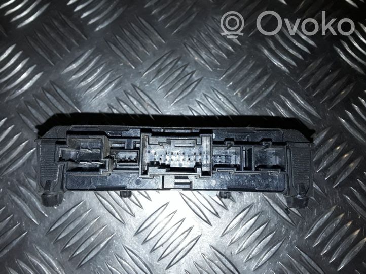 Mercedes-Benz C W202 Oven ohjainlaite/moduuli 2108203426