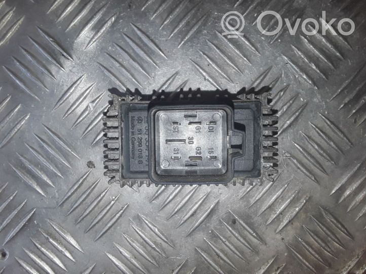 Opel Vectra C Glow plug pre-heat relay 55354141