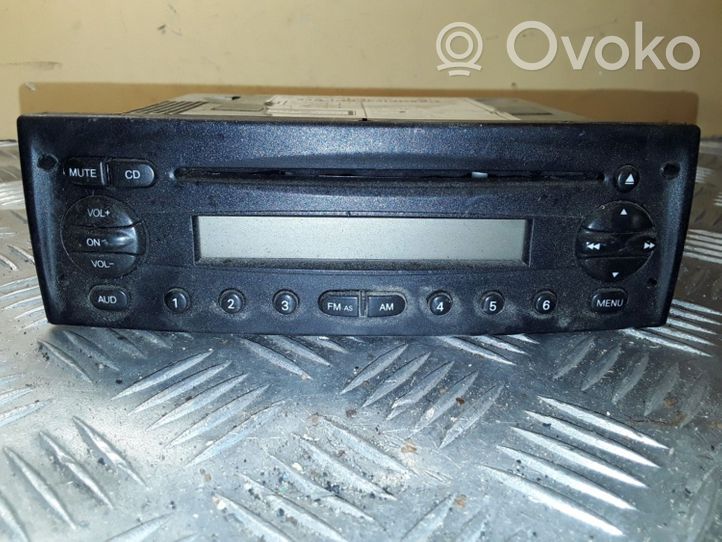 Iveco Daily 35.8 - 9 Panel / Radioodtwarzacz CD/DVD/GPS 7620000093