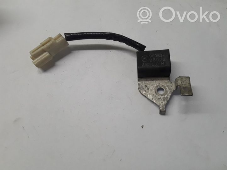 Toyota Avensis T250 Entstörfilter Antenne 9008088002