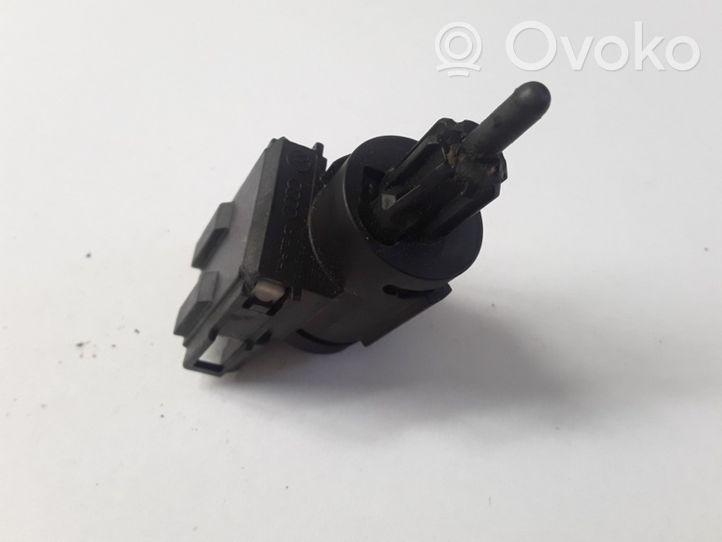 Audi A6 S6 C6 4F Sensor Bremspedal 3B0945511C