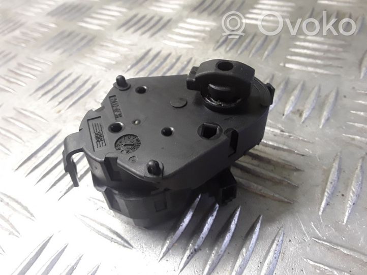 BMW 7 E65 E66 Motor/activador trampilla de calefacción 6935080