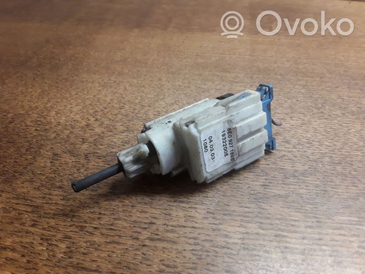 Audi A4 S4 B7 8E 8H Sensore del pedale della frizione 8E0927189