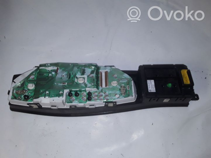 Opel Omega B1 Tachimetro (quadro strumenti) 87001301