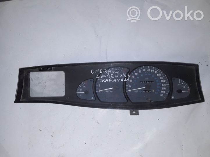 Opel Omega B1 Tachimetro (quadro strumenti) 87001301