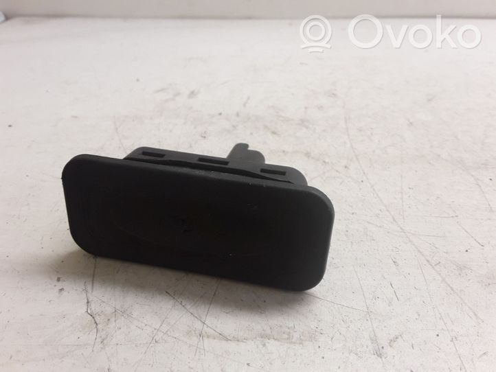 Renault Laguna III Interruptor para abrir la puerta trasera 8200076256