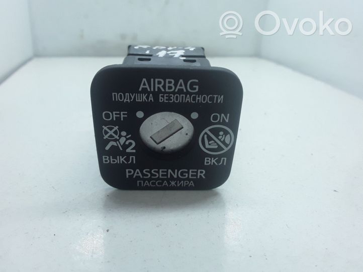 Toyota RAV 4 (XA40) Wyłącznik poduszki powietrznej Airbag pasażera 