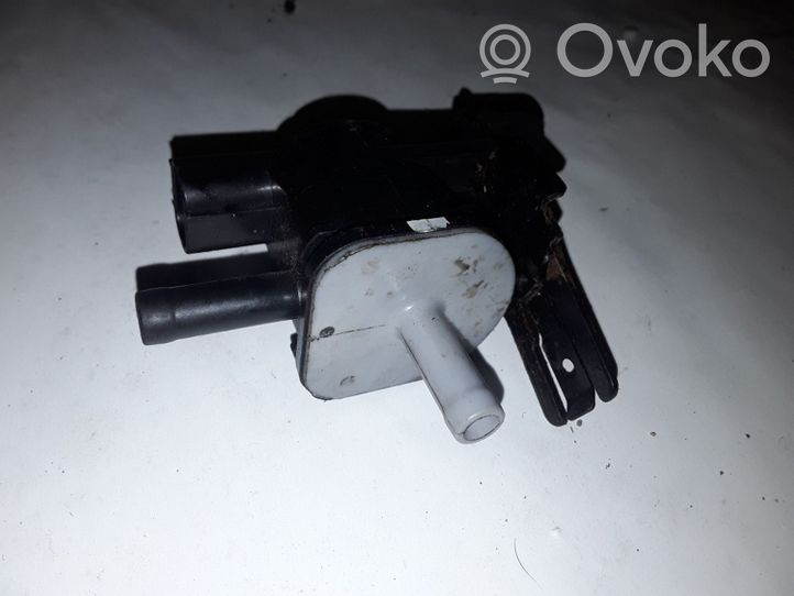 Toyota RAV 4 (XA40) Turboahtimen magneettiventtiili 9091012275