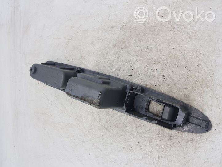 Toyota Avensis Verso Galinė uždarymo rankena/ apdaila 74271441100