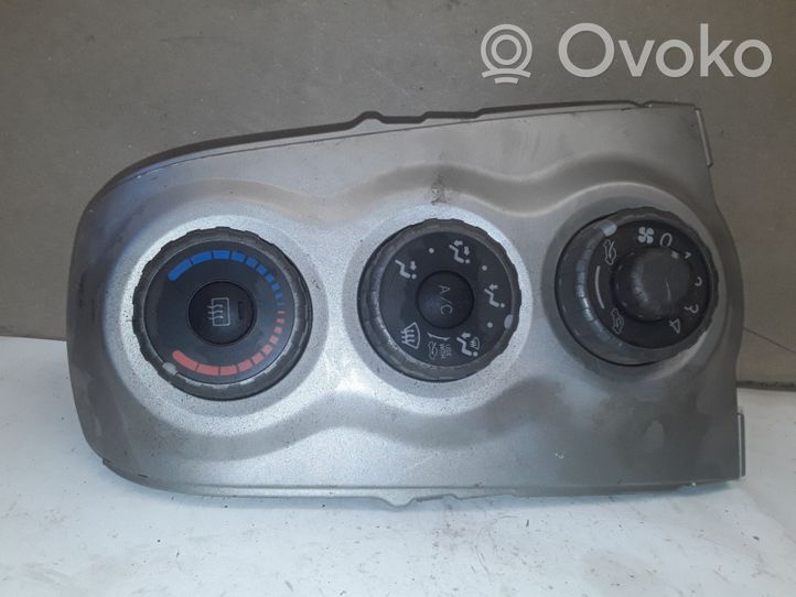 Toyota Yaris Oro kondicionieriaus/ klimato/ pečiuko valdymo blokas (salone) 554060D190