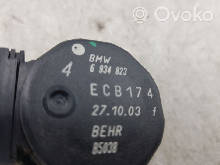 BMW 3 E46 Tuloilmaventtiilin käyttömoottori 6934823