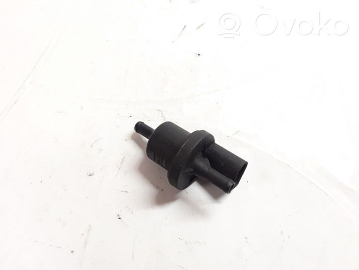 Volkswagen Polo Vacuum valve 0280142345