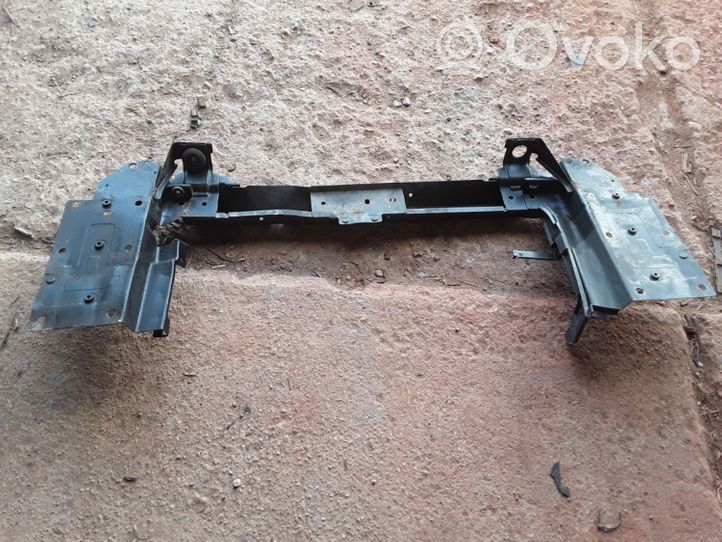 Nissan Murano Z50 Traverse inférieur support de radiateur NOCODE