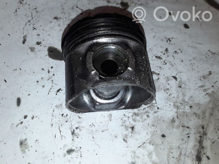 Honda FR-V Piston NOCODE