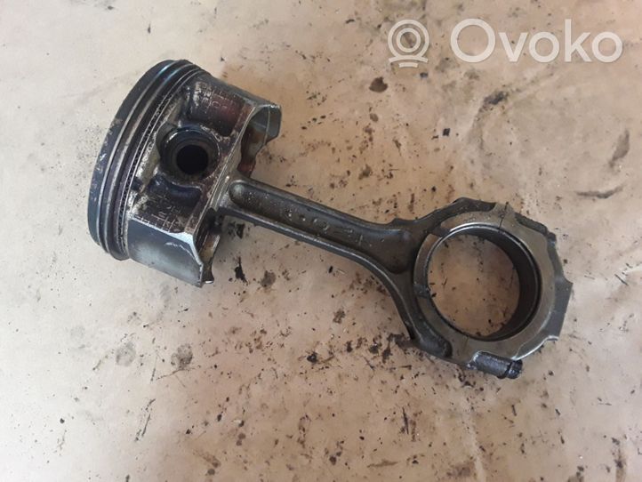 Nissan Murano Z50 Piston avec bielle 