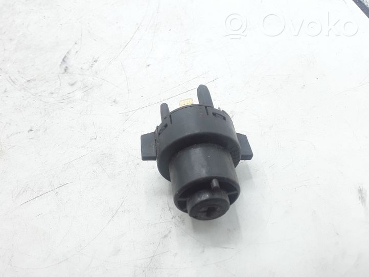 Audi 80 90 S2 B4 Contatto blocchetto accensione 4A0905849