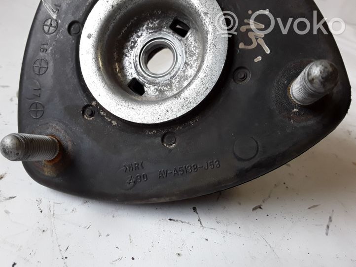 Mazda 6 Supporto di montaggio della molla elicoidale AVA5138J53