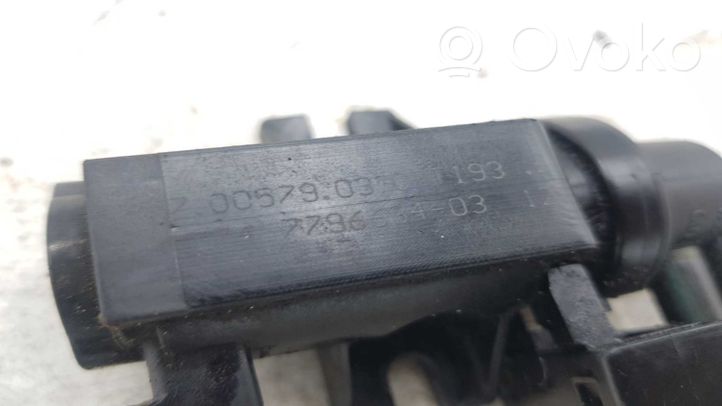 BMW 5 E60 E61 Solenoidinis vožtuvas 70057903