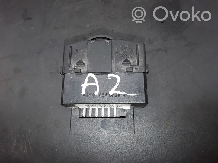 Audi A2 Przycisk / Pokrętło regulacji świateł 8Z0919094