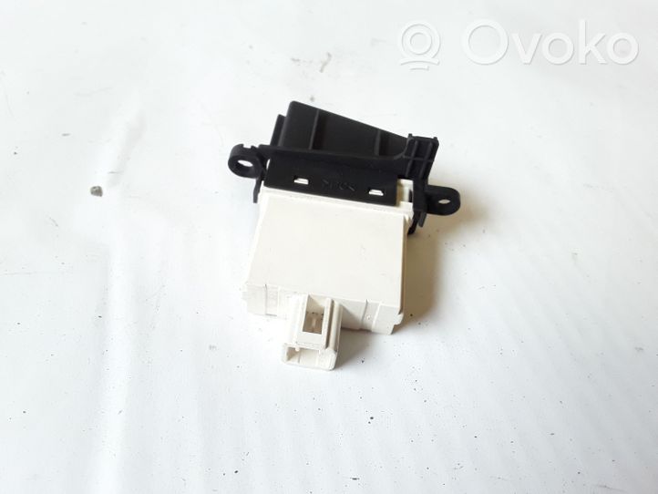 Mitsubishi Pajero Passenger airbag on/off switch R3311