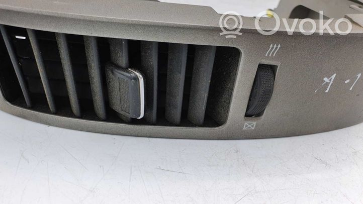 Toyota Prius (XW20) Dashboard side air vent grill/cover trim 5568047020