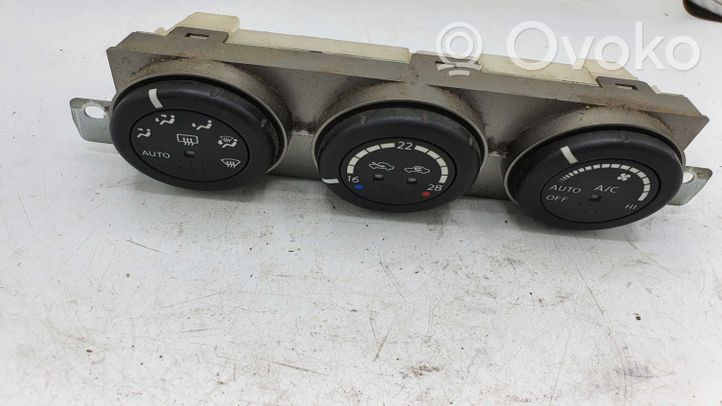 Nissan X-Trail T30 Panel klimatyzacji 27500ES61A
