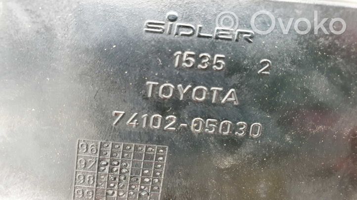 Toyota Avensis T220 Tuhkakuppi (edessä) 7410205030