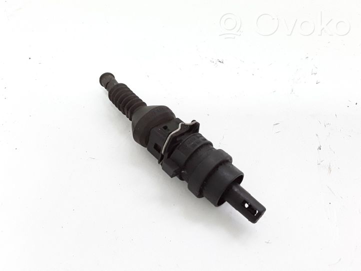 Volkswagen Sharan Intake air temperature sensor 028906081