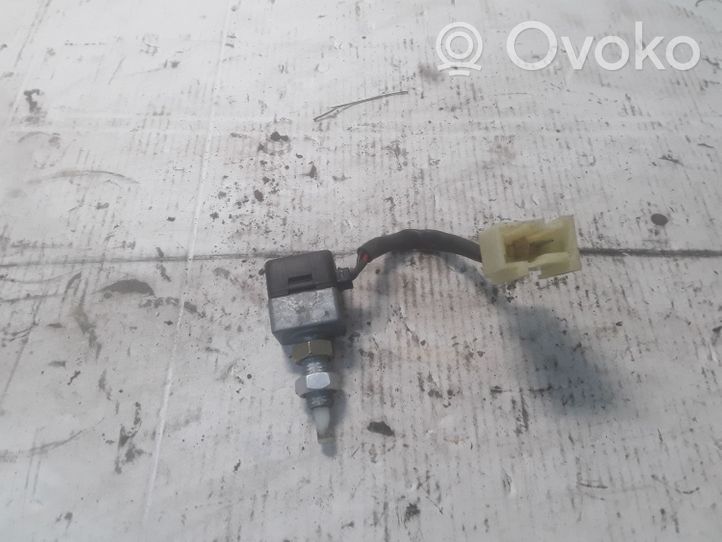 Hyundai Sonata Interruttore del pedale del freno 9384038000