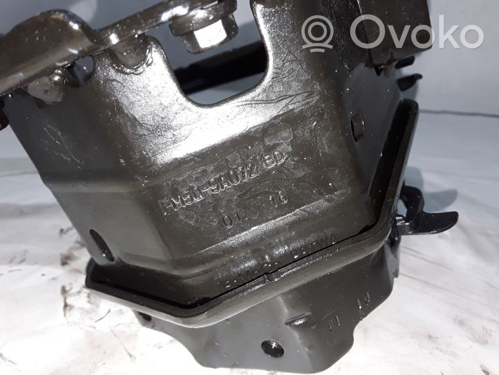 Ford Focus Polttoainesuodattimen kiinnikkeen pidike FM5Q9A072BD