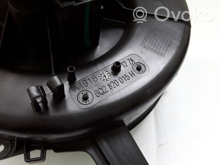 Volkswagen Polo V 6R Pečiuko ventiliatorius/ putikas 6Q2820015H