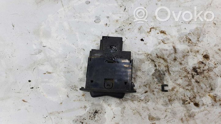 Mitsubishi L200 Other switches/knobs/shifts 
