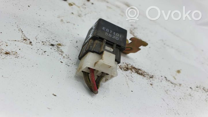 Mitsubishi L200 Other relay E8T1015820