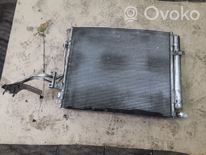 KIA Sorento Radiateur condenseur de climatisation NOCODE