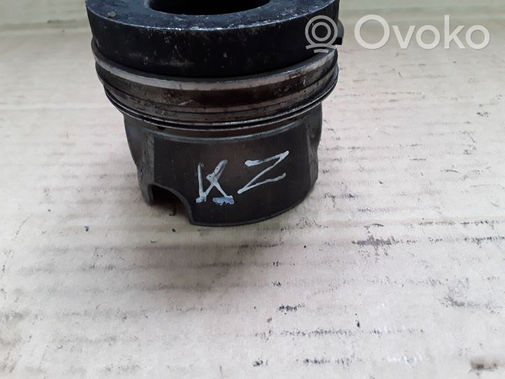 Volkswagen Touareg I Piston 81L112