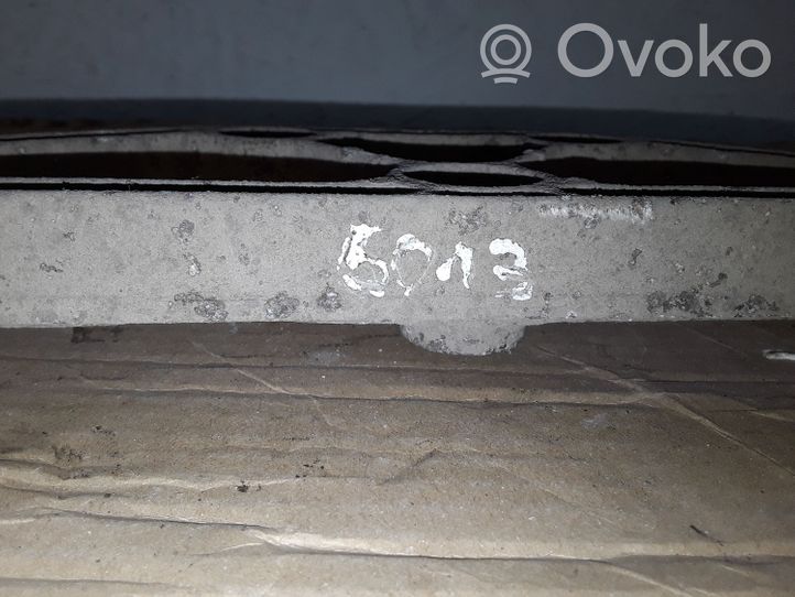 Audi A8 S8 D3 4E Support de différentiel arrière 4E0599285