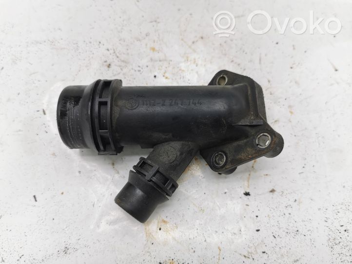 BMW 3 E46 Tuyau de liquide de refroidissement moteur 11122247744