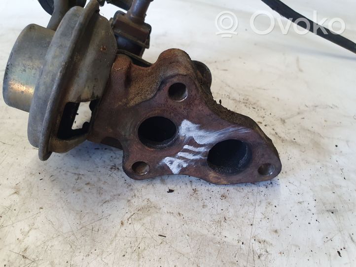 Toyota Avensis T220 EGR-venttiili 2562027060