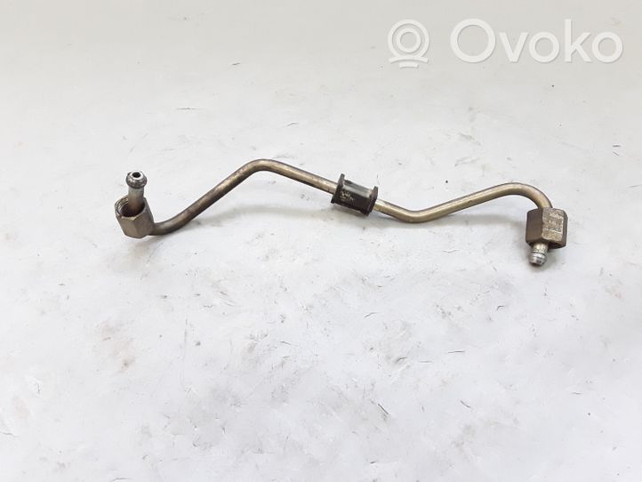 Hyundai Sonata Fuel injector supply line/pipe 