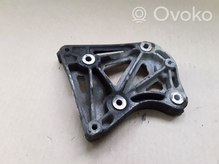 Opel Antara A/C compressor mount bracket 96868422