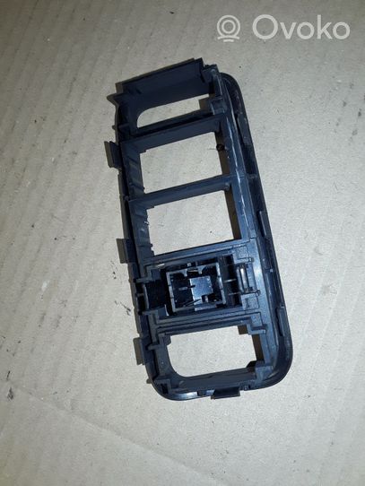 Hyundai Sonata Panel trim 