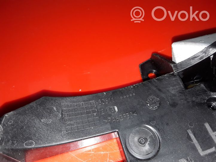 Nissan Qashqai Klamka/wspornik zewnętrzny drzwi przednich 8061121133