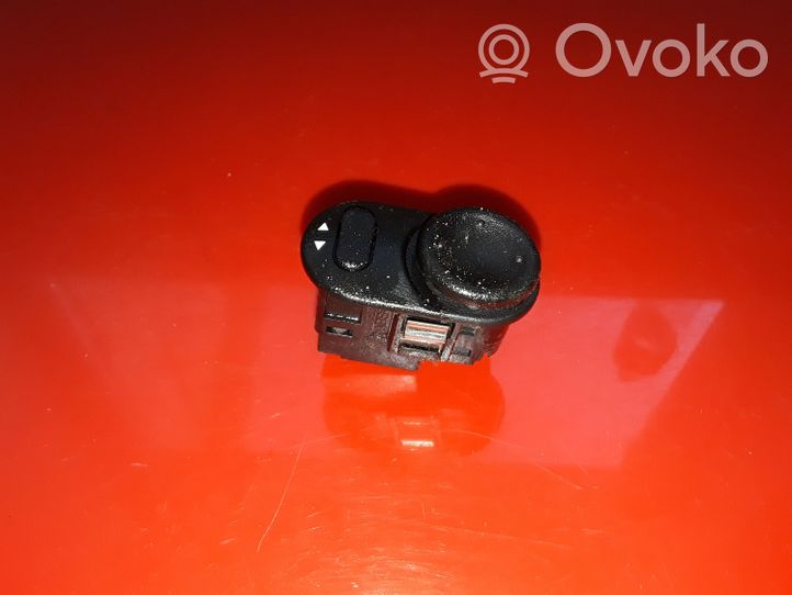 Subaru Justy Bouton de commutateur rétroviseur latéral 3795083E20