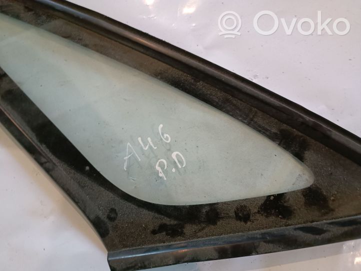 Toyota Corolla Verso E121 Mažasis "A" priekinių durų stiklas (keturdurio) 
