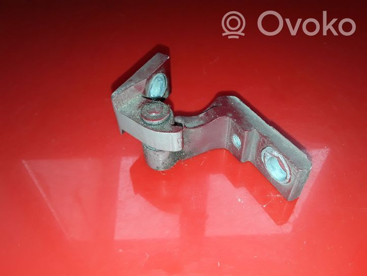 Seat Exeo (3R) Priekšpusē augšējā vira (eņģe) A046573